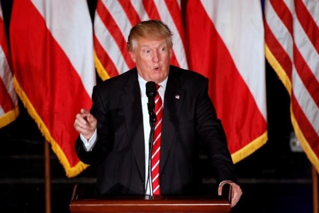 Donald Trump ung ho han che sung dan sau tham sat Orlando hinh anh 1