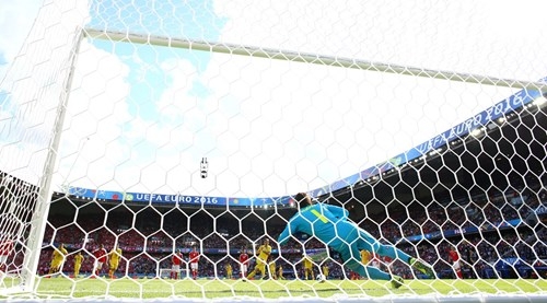 Romania vs Thụy Sĩ (1-1): Níu chân nhau - ảnh 5