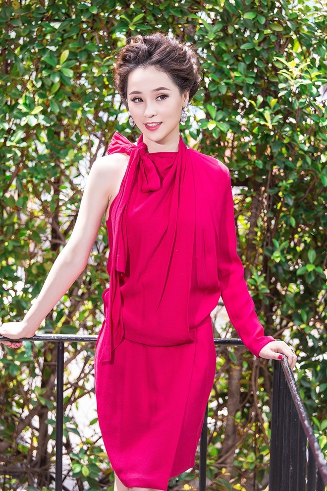 A hau Thai Nhu Ngoc diu dang voi dam nu tinh mua he hinh anh 2