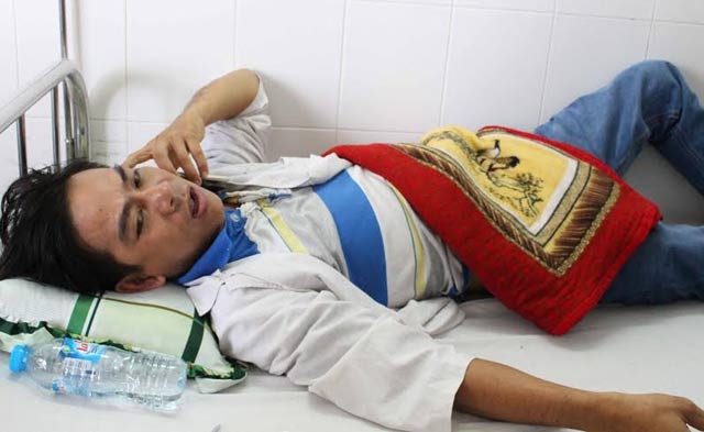 can tho: bao ve benh vien danh benh nhan bang dui cui, roi dien hinh anh 1