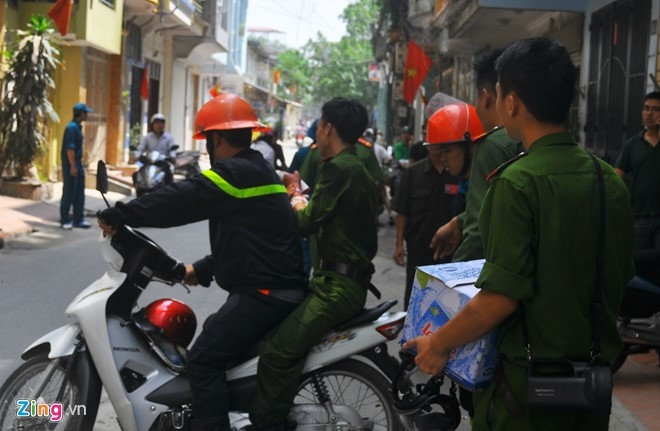 140 nguoi tham gia dap chay o toa nha van phong hinh anh 3
