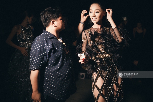 Đêm hội Chân dài 10: Những khoảnh khắc sáng nhất trong bóng tối hậu trường - Ảnh 17. Đêm hội Chân dài 10: Những khoảnh khắc sáng nhất trong bóng tối hậu trường - Ảnh 17.