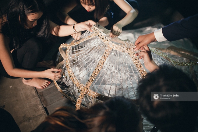 Đêm hội Chân dài 10: Những khoảnh khắc sáng nhất trong bóng tối hậu trường - Ảnh 20. Đêm hội Chân dài 10: Những khoảnh khắc sáng nhất trong bóng tối hậu trường - Ảnh 20.