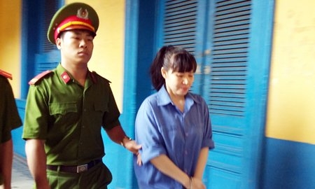 Nữ đại gia bị lừa, nữ doanh nhân, Việt kiều rởm, nữ tỷ phú, Bạch Diệp, Thiên Lý, siêu lừa, Huyền Như