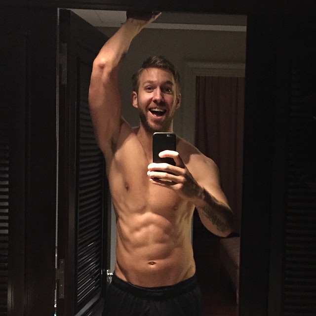 Calvin Harris bị rò rỉ ảnh nude thấy cả bộ phận kín? - Ảnh 1.