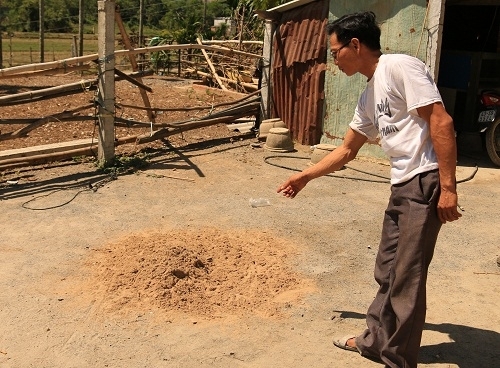 Nữ sinh lớp 12 bị giết: Hé lộ tin nhắn đe dọa vẫn lưu ở điện thoại - Ảnh 1