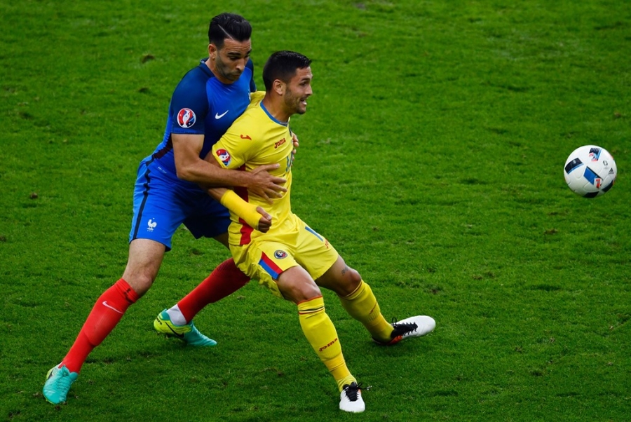 Doi hinh hay nhat luot thu hai vong bang Euro 2016 hinh anh 4