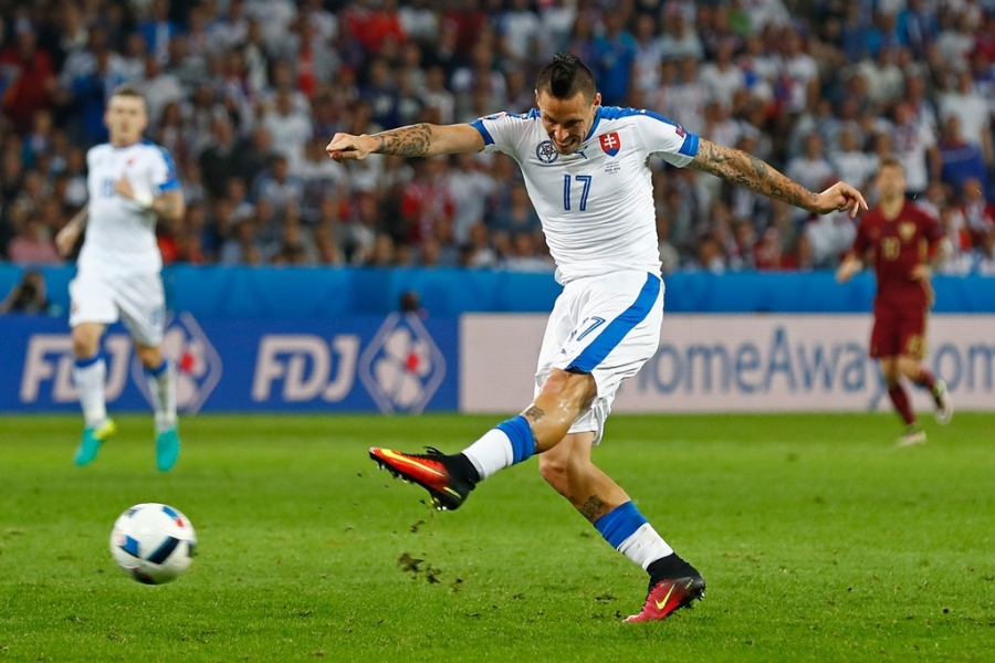 Doi hinh hay nhat luot thu hai vong bang Euro 2016 hinh anh 8