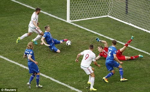 Iceland - Hungary: Phần thưởng xứng đáng - 1