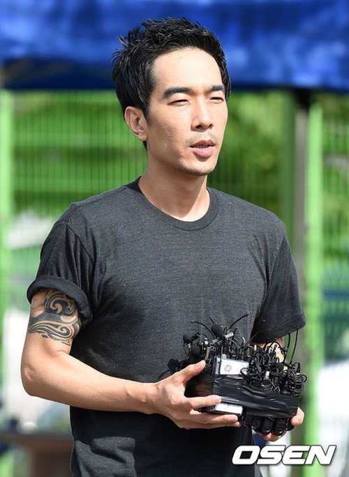 3 sao nam han “tieu tan” su nghiep vi xam hai tinh duc - 5