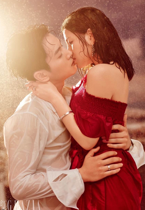 Đôi uyên ương 'Thần điêu đại hiệp' hôn nhau nồng nàn