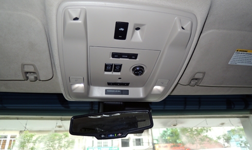 khung-long-cadillac-escalade-platinum-2016-mau-doc-o-sai-gon-7
