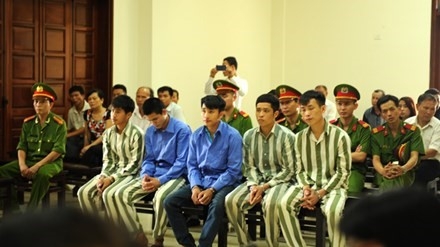 Lat lai 'ky an' cuop do tren song Ka Long hinh anh 1