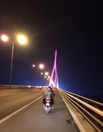 Giữa khuya, nam thnah niên lên cầu Cần Thơ rồi nhảy xuống sông Hậu tự vẫn