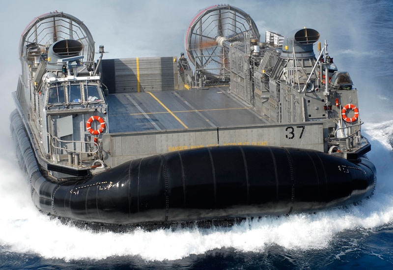 LCAC, tàu, tàu đệm khí, đệm khí, vũ khí, sức mạnh, đổ bộ, Hải quân Mỹ