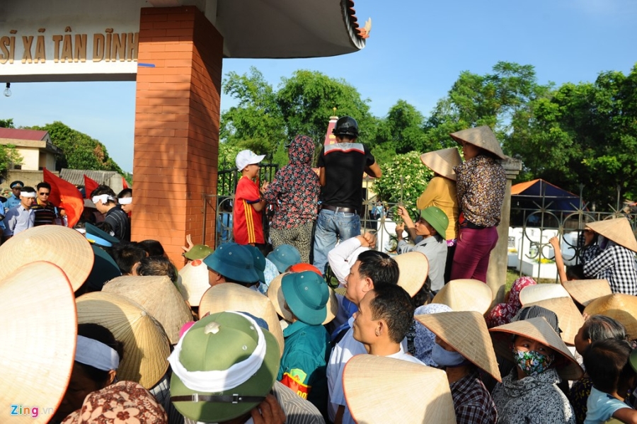 Hang nghin nguoi dua tien dai ta phi cong Tran Quang Khai hinh anh 3