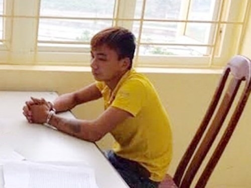 Giai cuu 3 tre nho trong tay ten ngao da hinh anh 1