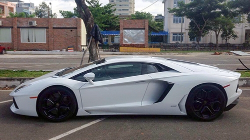 chi-tiet-lamborghini-aventador-lp-700-4-o-da-nang