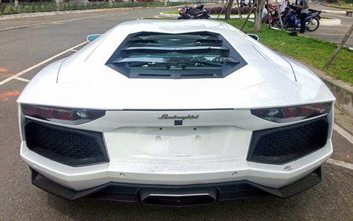 chi-tiet-lamborghini-aventador-lp-700-4-o-da-nang-6