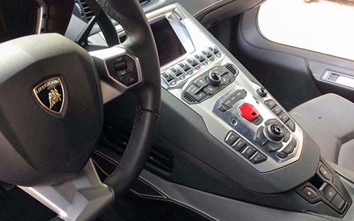 chi-tiet-lamborghini-aventador-lp-700-4-o-da-nang-6
