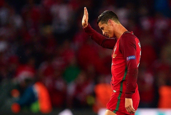 C.Ronaldo thực sự khủng hoảng tâm lý sau trận gặp Áo