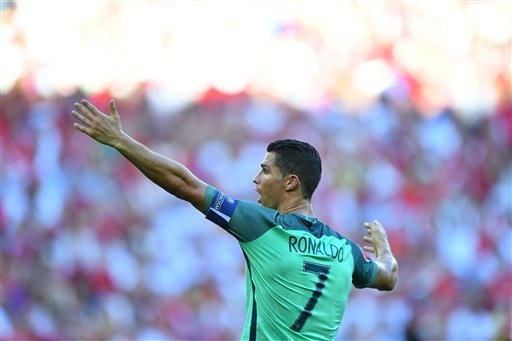 C.Ronaldo đã tìm lại chính mình và trở thành cứu tinh của Bồ Đào Nha