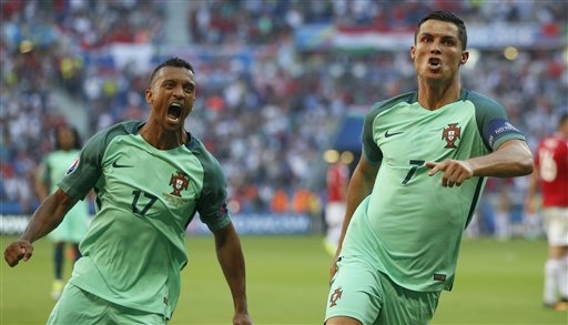 Càng giận dữ, C.Ronaldo càng mạnh mẽ