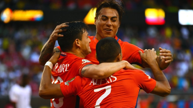 Hạ Colombia, Chile tái ngộ Argentina ở chung kết Copa America