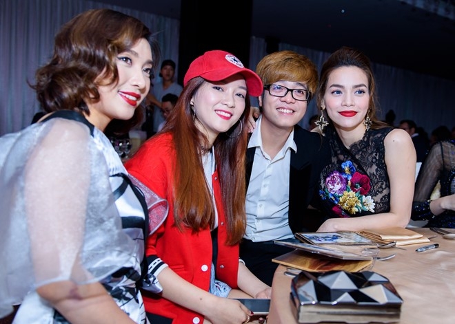 Ho Ngoc Ha pha le dua hoc tro cung The Face roi nha chung hinh anh 12