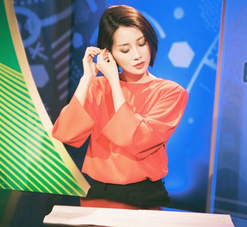 Nữ BTV thể thao xinh đẹp mê nhất đội tuyển Anh tại Euro - 1
