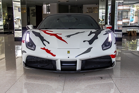 sieu-xe-ferrari-488-gtb-phong-cach-the-thao-o-sai-gon-page-2-4