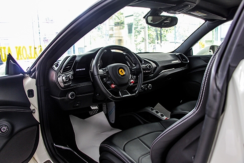 sieu-xe-ferrari-488-gtb-phong-cach-the-thao-o-sai-gon-page-3-1