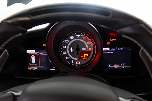 sieu-xe-ferrari-488-gtb-phong-cach-the-thao-o-sai-gon-page-3-3