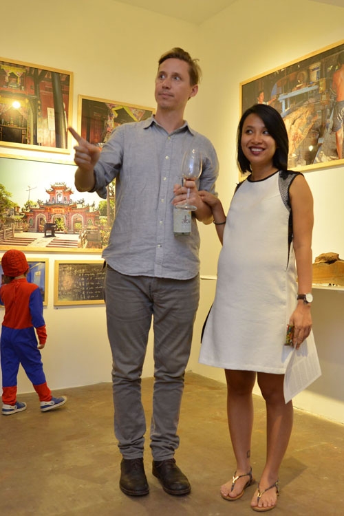 mc-thuy-minh-be-bung-bau-di-event-voi-ban-trai-tay-1