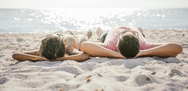 6 bí kíp giúp các cặp đôi không ngại sex trong những ngày hè - Ảnh 1.