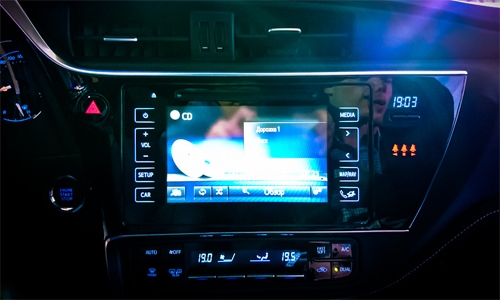 chi-tiet-toyota-altis-2017-8