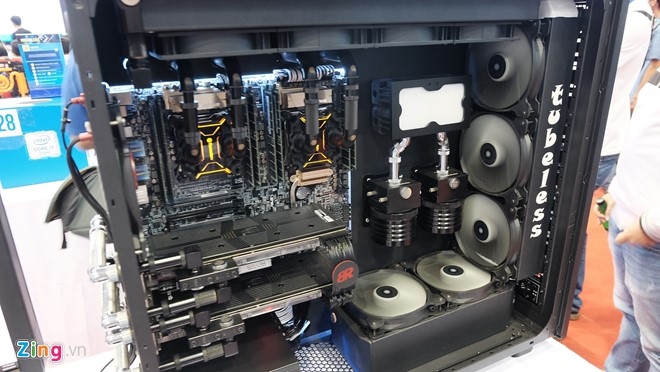 Thung PC do gia 350 trieu tai Viet Nam hinh anh 6