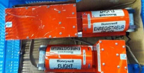 Hộp đen máy bay quan trọng thế nào trong việc 'giải phẫu' tai nạn? - Ảnh 1 Hộp đen máy bay quan trọng thế nào trong việc 'giải phẫu' tai nạn? - Ảnh 1