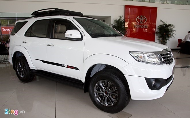 Toyota Fortuner tang gia cao nhat 95 trieu dong tu 1/7 hinh anh 1