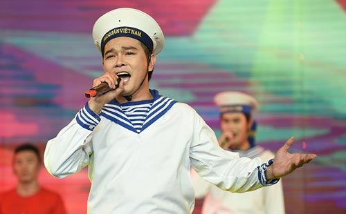 Linh Tý bứt phá giành giải nhất tuần thhi.