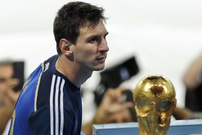 Messi được dựng tượng tại thủ đô Argentina - ảnh thể thao