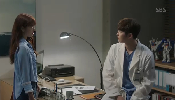 Sau Song Joong Ki, lại thêm Kim Rae Won cưa cẩm bằng trực thăng - Ảnh 11.