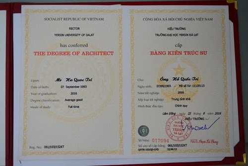 Sinh viên hoang mang vì thông tin lạ trên bằng tốt nghiệp - ảnh 1