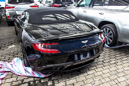 aston-martin-vanquish-mui-tran-dau-tien-o-viet-nam-page-2-5