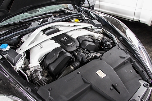 aston-martin-vanquish-mui-tran-dau-tien-o-viet-nam-page-3-7