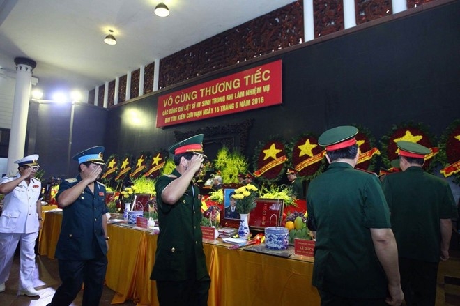 Troi do mua trong ngay tien biet phi hanh doan CASA-212 hinh anh 5