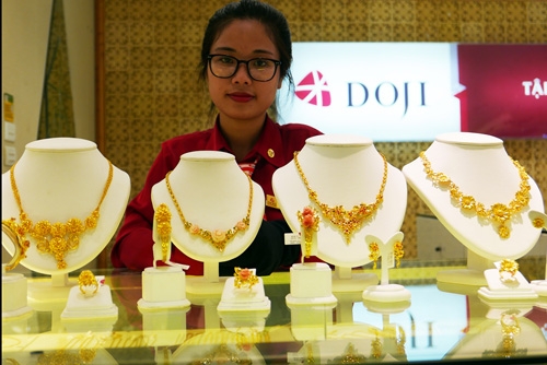 gia-vang-on-dinh-khi-thong-tin-brexit-nguoi-dan