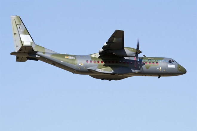 Không quân Việt Nam sẽ được trang bị bản nâng cấp của C-295M? - Ảnh 2.