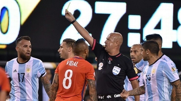 Argentina, Chile, trọng tài chung kết Copa America, Copa America, Messi, chia tay
