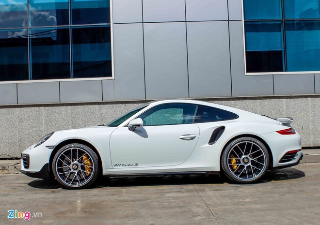 Sieu xe Porsche 911 Turbo S thu 2 ve Viet Nam gia 14,5 ty hinh anh 2